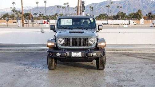 2026 Jeep Gladiator Sport S