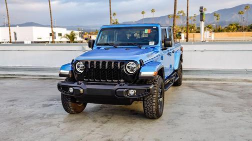 2022 Jeep Gladiator Willys 4x4