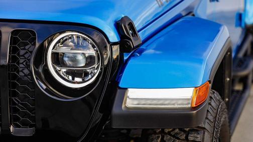 2022 Jeep Gladiator Willys 4x4