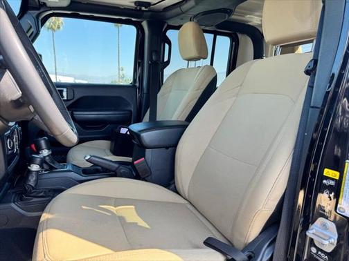 2023 Jeep Gladiator Sport S