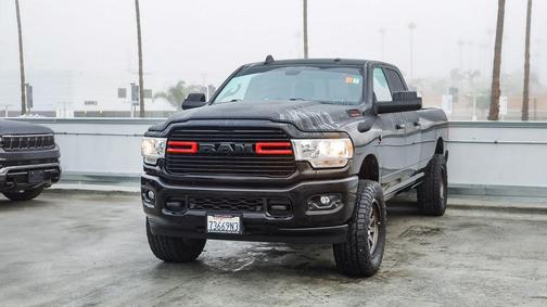 2019 RAM 3500 Big Horn Crew Cab 4x4 8' Box