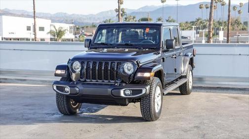 2023 Jeep Gladiator Sport S