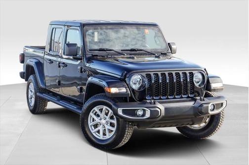 2023 Jeep Gladiator Sport S