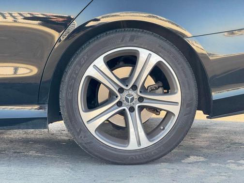 2018 Mercedes-Benz E-Class E 300