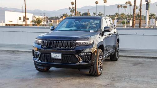 2025 Jeep Grand Cherokee Summit