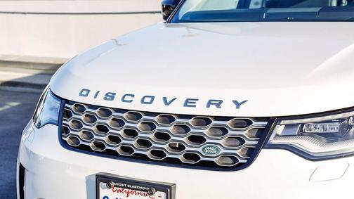 2024 Land Rover Discovery P300 S