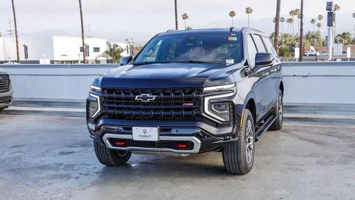 Black 2025 Chevrolet Suburban 4WD Z71