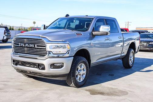 Billet Silver Metallic Clearcoat 2024 RAM 2500 Laramie Crew Cab 4x4 6'4' Box