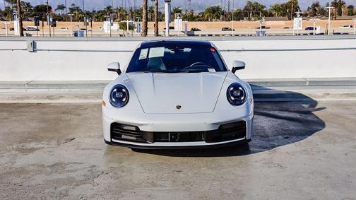 2025 Porsche 911 Carrera