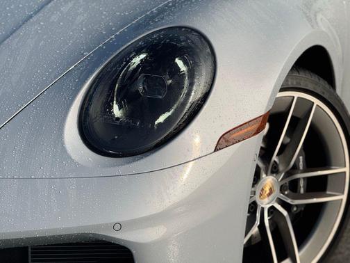 2025 Porsche 911 Carrera