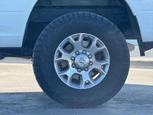 2024 RAM 2500 Laramie Crew Cab 4x4 6'4' Box
