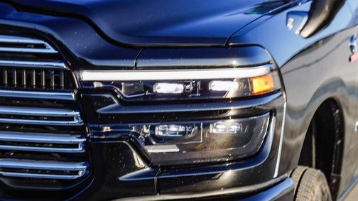 2026 RAM 3500 Laramie Crew Cab 4x4 8' Box