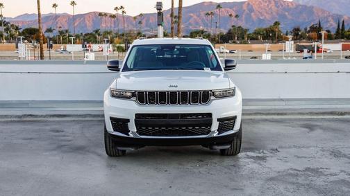 2023 Jeep Grand Cherokee L Laredo