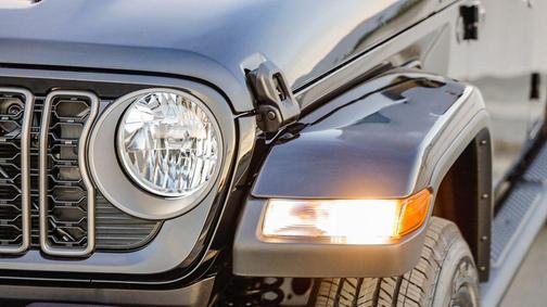 2026 Jeep Gladiator Sport S