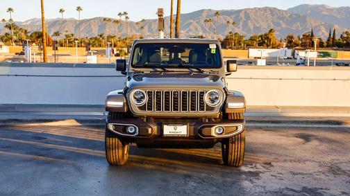 2026 Jeep Wrangler 4-Door Sahara 4x4