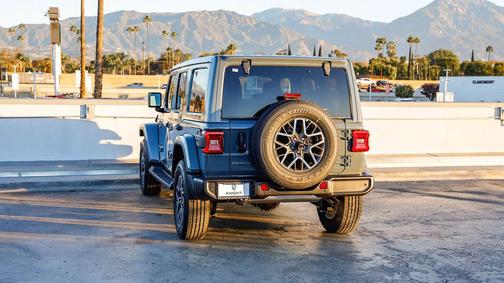 2026 Jeep Wrangler 4-Door Sahara 4x4