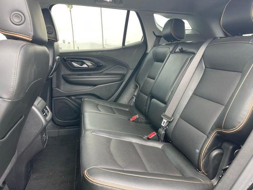 2023 GMC Terrain AWD AT4