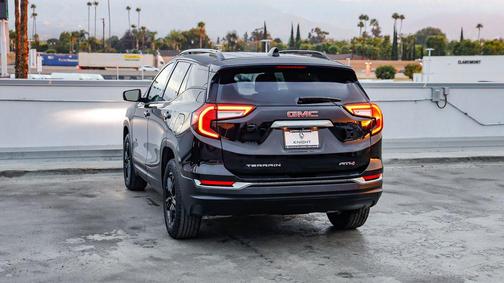 2023 GMC Terrain AWD AT4