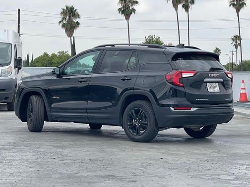 2023 GMC Terrain AWD AT4
