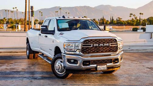 2024 RAM 3500 Big Horn Crew Cab 4x4 8' Box