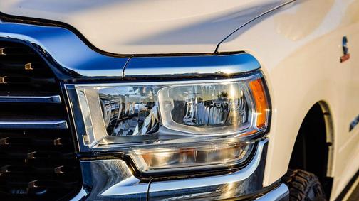 2024 RAM 3500 Big Horn Crew Cab 4x4 8' Box