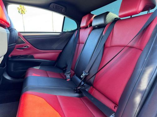 2022 Lexus ES 350 F Sport