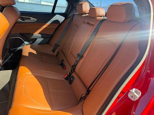 Alfa Rosso 2019 Alfa Romeo Giulia Sport