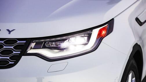 2024 Land Rover Discovery P300 S