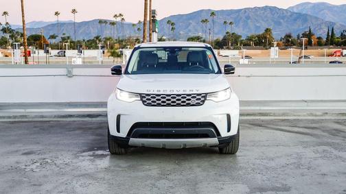 2024 Land Rover Discovery P300 S