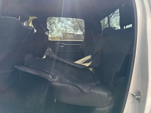 Bright White Clearcoat 2024 RAM 1500 Big Horn/Lone Star