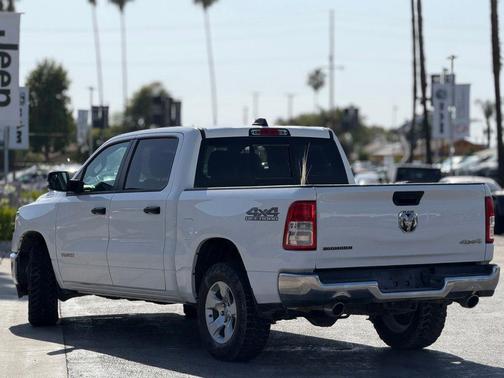 Bright White Clearcoat 2024 RAM 1500 Big Horn/Lone Star