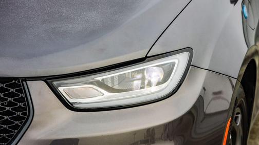 2022 Chrysler Pacifica Hybrid Touring L