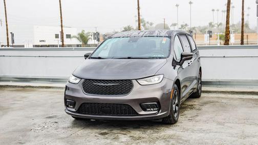 2022 Chrysler Pacifica Hybrid Touring L