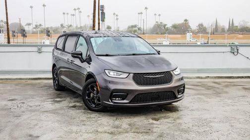 2022 Chrysler Pacifica Hybrid Touring L