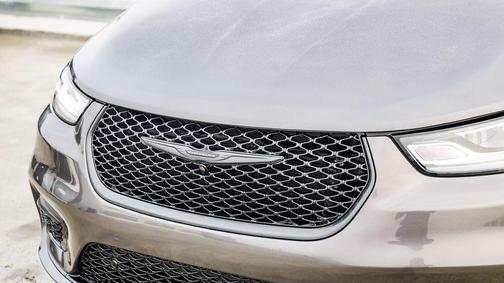 2022 Chrysler Pacifica Hybrid Touring L