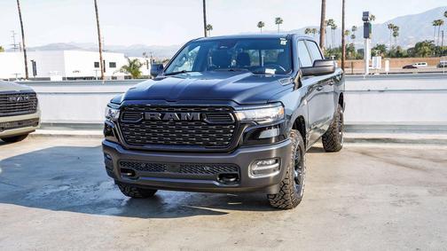 Diamond Black Crystal Pearlcoat 2026 RAM 1500 Warlock Crew Cab 4x4 5'7' Box