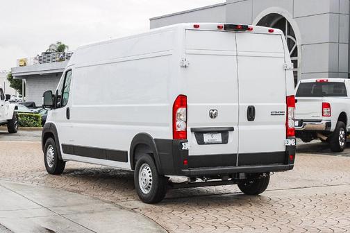 Bright White Clearcoat 2027 RAM ProMaster 2500 Tradesman