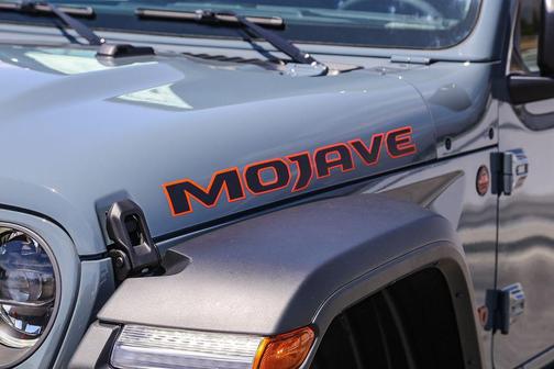 2025 Jeep Gladiator Mojave