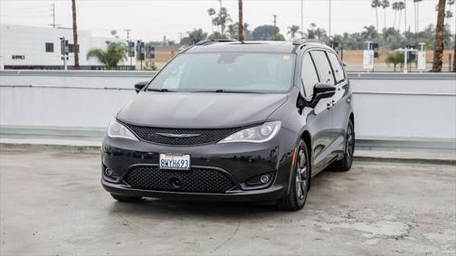 2020 Chrysler Pacifica Hybrid Limited