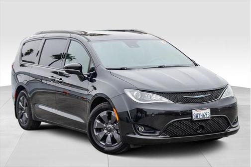 2020 Chrysler Pacifica Hybrid Limited