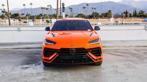 2023 Lamborghini Urus S