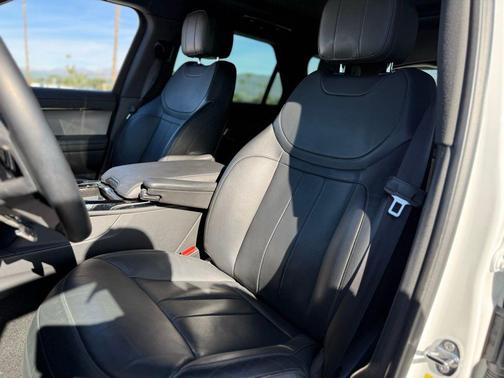 2024 Land Rover Range Rover Sport SE