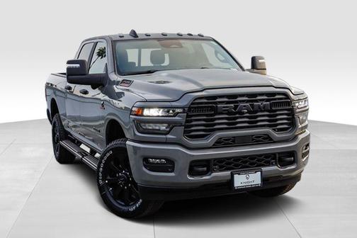 Ceramic Gray Clearcoat 2026 RAM 2500 Big Horn Crew Cab 4x4 6'4' Box