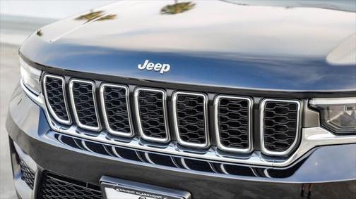 2023 Jeep Grand Cherokee Laredo