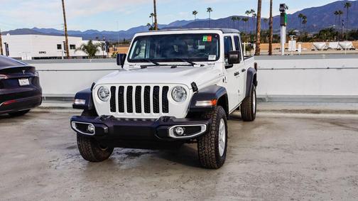 2023 Jeep Gladiator Sport S