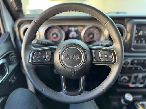 2023 Jeep Gladiator Sport S