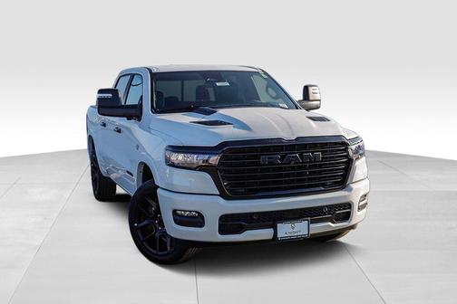 Ivory White Tri-Coat Pearlcoat 2026 RAM 1500 Laramie