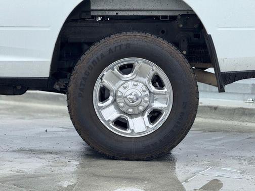 2023 RAM 2500 Tradesman Crew Cab 4x4 8' Box