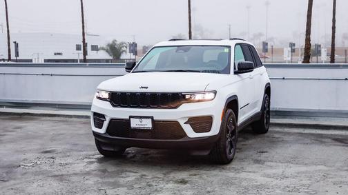 2025 Jeep Grand Cherokee Altitude