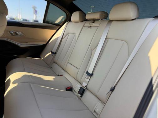 2020 BMW 330 330i